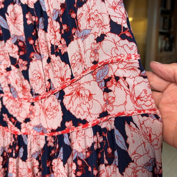 Knox Rose Dress with tiered layers and Short Sleeves - Picture 12 of 13